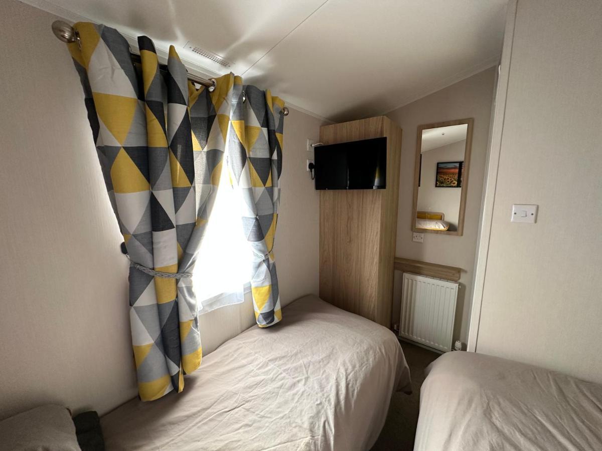 Tattershall Lakes Getaway Hotel Luaran gambar